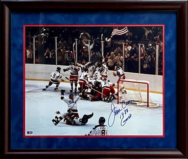 Jim Craig 1980 Olympic Gold Signed 16x20 Framed Photo AIV Authentication: Jim Craig 1980 Olympic Gold Signed 16x20 Framed Photo AIV Authentication This stunning 16x20 photo captures Jim Craig, the gold medal-winning goalie from the iconic 1980 Miracle on Ice hockey team. Th