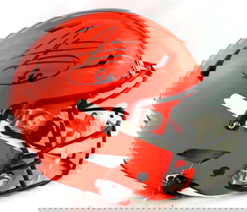 Jarvis Landry Signed Cleveland Browns SpeedFlex Helmet JSA Auth: Jarvis Landry Signed Cleveland Browns SpeedFlex Helmet JSA Auth This is a full-size SpeedFlex helmet signed by Jarvis Landry, a standout player for the Cleveland Browns. The helmet features an