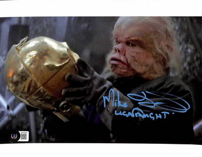 Mike Edmonds Ugnaught Star Wars Signed 8x10 Photo Beckett Certified: Mike Edmonds Ugnaught Star Wars Signed 8x10 Photo Beckett Certified Autographed 8x10 photograph signed in blue paint pen by Actor Mike Edmonds who played Ugnaught in Star Wars The Empire Strikes Back.