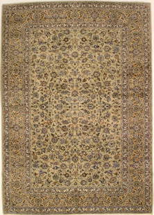 Vintage Handmade Oriental Rug 8'10 x 12'8 Floral Design Wool: Vintage Handmade Oriental Rug 8'10 x 12'8 Floral Design Wool Enhance your living space with this semi-antique handmade Oriental rug, featuring a classic beige floral design. Measuring 8' 10" x 12' 8",