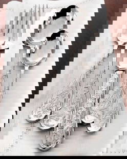 Ricci Japanese Bird Audubon 65-Piece Stainless Steel Flatware Set for 12: Ricci Japanese Bird Audubon 65-Piece Stainless Steel Flatware Set for 12 Enhance your dining experience with the exquisite Japanese Bird Audubon Flatware Set by Ricci. This stunning 65-piece collectio