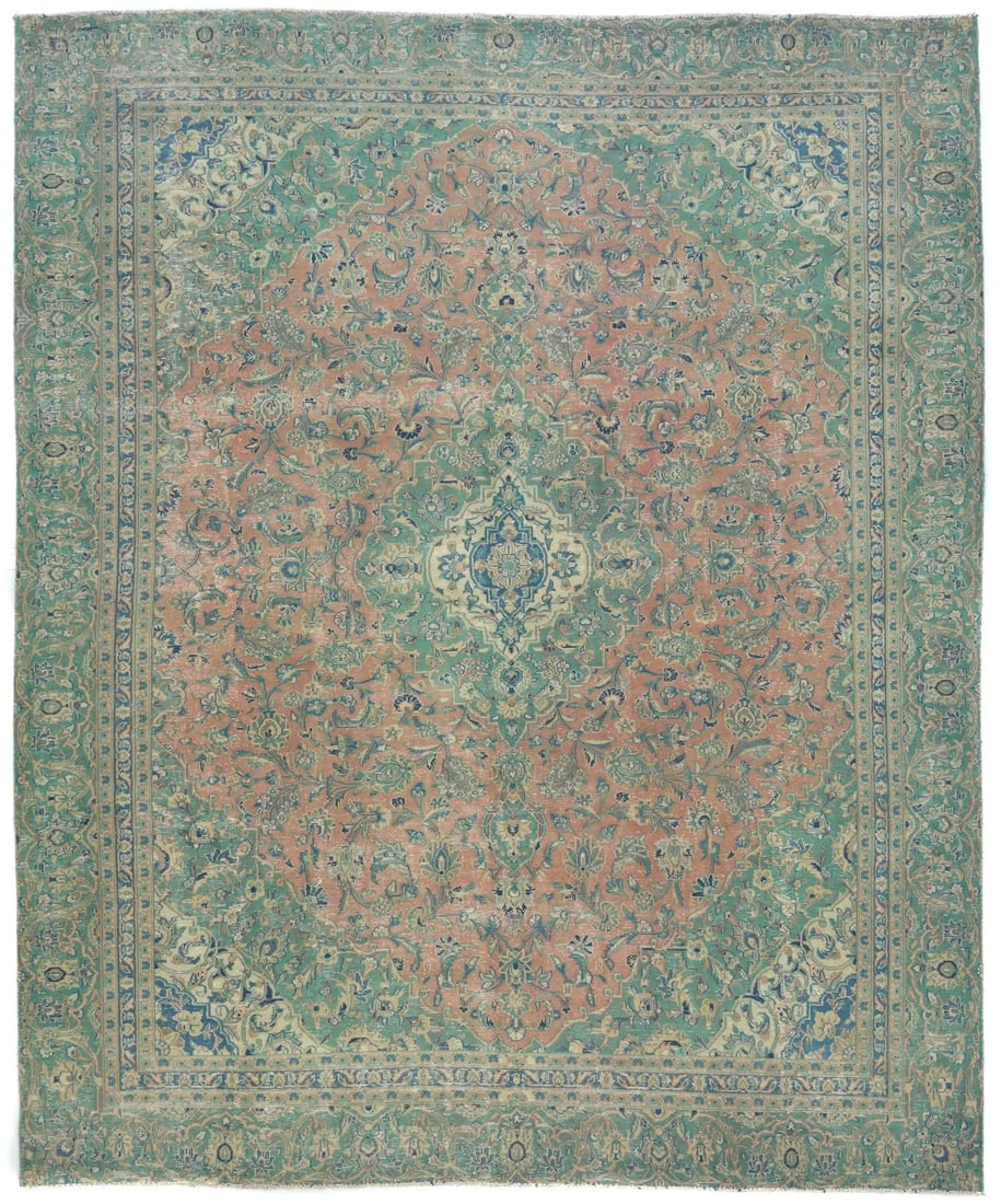Vintage Handmade Floral Wool Area Rug 8'7 x 10'10 Distressed Oriental: Vintage Handmade Floral Wool Area Rug 8'7 x 10'10 Distressed Oriental Enhance your space with this exquisite Handmade Semi-Antique Distressed Vintage Oriental Rug, featuring a beautiful floral pattern