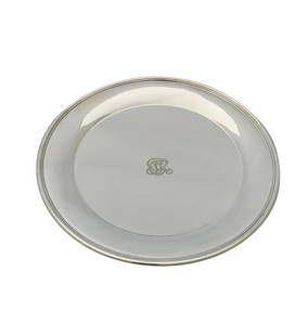 Tiffany & Co 925 Sterling Silver Monogrammed Round Plate 8.25 Inches: Tiffany & Co 925 Sterling Silver Monogrammed Round Plate 8.25 Inches This exquisite Tiffany & Co. plate is crafted from 925 sterling silver, showcasing a handmade modern design with a simple and