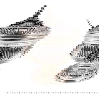 Handmade 925 Sterling Silver Leaf Applique Sugar Honey Dish with Lid 6.5x5.5: Handmade 925 Sterling Silver Leaf Applique Sugar Honey Dish with Lid 6.5x5.5 Elevate your dining experience with this exquisite handmade sugar honey dish and lid crafted from fine 925 Sterling Silver.