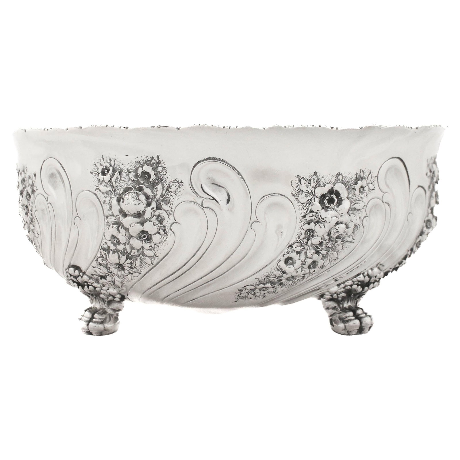 Tiffany & Co. Large Sterling Silver Bowl 4in Height 10in Diameter 1930s Floral Design: Tiffany & Co. Large Sterling Silver Bowl 4in Height 10in Diameter 1930s Floral Design This exquisite large sterling silver bowl, crafted by the prestigious Tiffany & Co., stands as a testament to exce