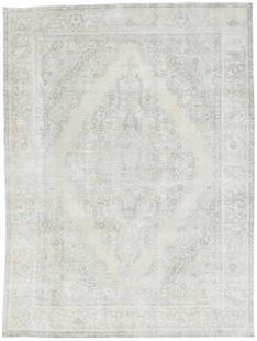 Vintage Hand-Knotted Wool Area Rug 9'2 x 12'1 Floral Design: Vintage Hand-Knotted Wool Area Rug 9'2 x 12'1 Floral Design Enhance your living space with this stunning antique distressed area rug featuring a white-washed muted floral design. Measuring 9'2" x 12'1