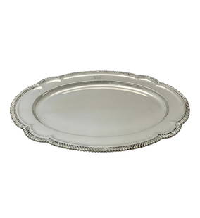 Gorham 1949 Antique 925 Sterling Silver Oval Tray 18.50 x 13 Handmade Gadroon Design: Gorham 1949 Antique 925 Sterling Silver Oval Tray 18.50 x 13 Handmade Gadroon Design This stunning antique Gorham oval tray is crafted from high-quality .925 sterling silver and features a beautiful h