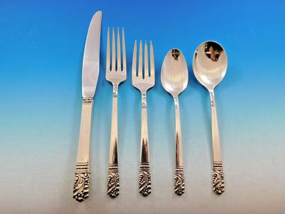 Oneida Mansion House Sterling Silver Flatware Set for 8 with Storage Chest 41 pcs: Oneida Mansion House Sterling Silver Flatware Set for 8 with Storage Chest 41 pcs Enhance your dining experience with the exquisite Mansion House by Heirloom Oneida Sterling Silver Flatware Set. This