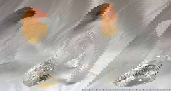 Daum Nancy Art Glass Colored Crystal Eagles Set of 2: Daum Nancy Art Glass Colored Crystal Eagles Set of 2 This exquisite set features two brand new Daum Nancy colored crystal eagles, showcasing the artistry of Daum in vibrant glass. The elegant design a