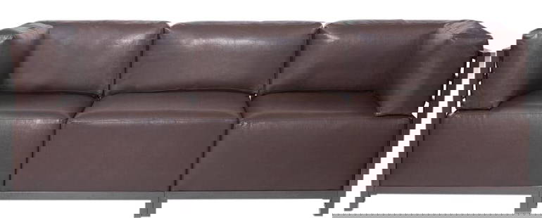 Howard Elliott Avanti Transitional Sectional 95.5" Width: Howard Elliott Avanti Transitional Sectional 95.5" Width Transform your living space with this elegant sectional designed for stylish lounging. This sectional features a hand-finished look, complement