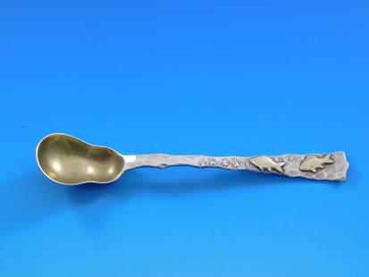 Tiffany & Co Sterling Silver Demitasse Spoon 4 3/4 Lap Over Edge Fish Motif: Tiffany & Co Sterling Silver Demitasse Spoon 4 3/4 Lap Over Edge Fish Motif This exquisite Tiffany & Co. Sterling Silver Demitasse Spoon showcases the elegant Lap Over Edge pattern, dating back to 185