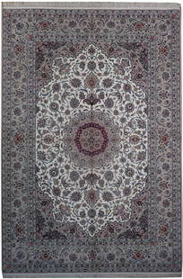 Authentic Persian Isfahan Rug 7 x 10 Wool Silk Blend Signed: Authentic Persian Isfahan Rug 7 x 10 Wool Silk Blend Signed This exquisite 7 x 10 Persian Isfahan rug is a stunning blend of wool and silk on a silk foundation, showcasing the exceptional craftsmanshi