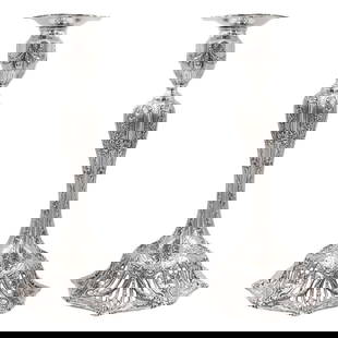 Elegant Sterling Silver Candlesticks Set of 2 11 in 1930s Graff Washbourne Dunn: Elegant Sterling Silver Candlesticks Set of 2 11 in 1930s Graff Washbourne Dunn Enhance your decor with this exquisite set of two candlesticks, crafted from high-quality sterling silver. These magnifi