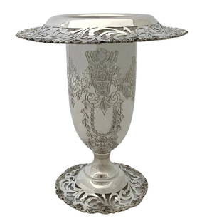 Fine 925 Sterling Silver Handmade American Style Ornate Leaf Flower Vase: Fine 925 Sterling Silver Handmade American Style Ornate Leaf Flower Vase This exquisite flower vase is crafted from fine 925 sterling silver, showcasing an elegant American style design with ornate cu