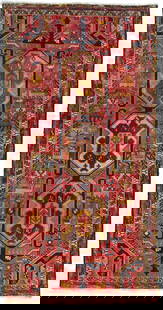 Vintage Serapi Pictorial Handmade Wool Runner Rug 5'0 x 10'5: Vintage Serapi Pictorial Handmade Wool Runner Rug 5'0 x 10'5 This exquisite vintage Serapi runner rug features a captivating pictorial design, hand-knotted with care. Measuring 5'0" x 10'5", it
