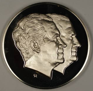 1973 Franklin Mint Nixon Agnew Silver Inaugural Medal 6.3 ozt Proof: 1973 Franklin Mint Nixon Agnew Silver Inaugural Medal 6.3 ozt Proof 1973 Richard Nixon & Spiro Agnew Large Silver Inaugural Medal 6.3 ozt of.925. Circulated/Uncirculated: Proof. Composition: Silver. M