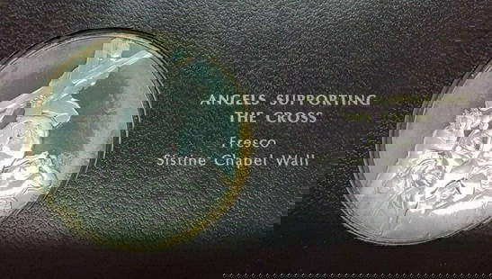 Franklin Mint Michelangelo .925 Silver Medal Angels Supporting Cross: Franklin Mint Michelangelo .925 Silver Medal Angels Supporting Cross This stunning .925 silver medal from the Franklin Mint showcases the artwork of Michelangelo, featuring Angels Supporting a Cross.