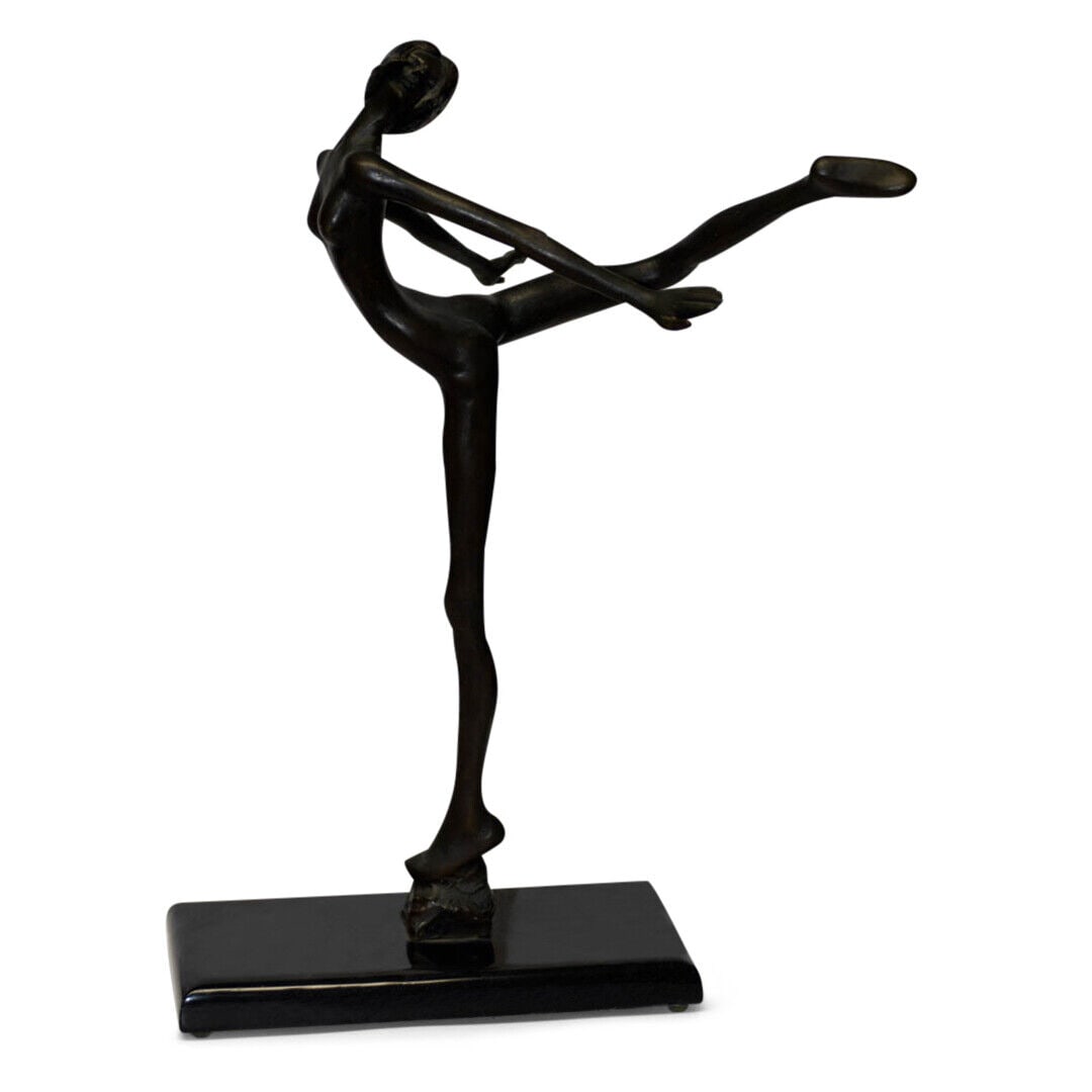 Victor Salmones Bronze Nude Women Sculpture Original Light Art: Victor Salmones Bronze Nude Women Sculpture Original Light Art This stunning bronze sculpture by Victor Salmones captures the graceful form of a nude woman, embodying the essence of feminine beauty. C