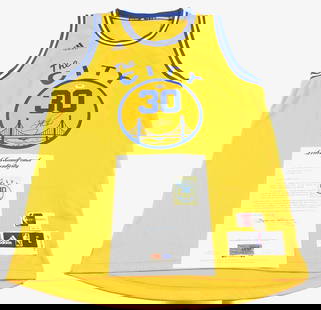 Stephen Curry Autographed Jersey PSA/DNA Grade 10 Golden State Warriors: Stephen Curry Autographed Jersey PSA/DNA Grade 10 Golden State Warriors Celebrate your passion for basketball with this authentic Stephen Curry signed jersey from the Golden State Warriors. This