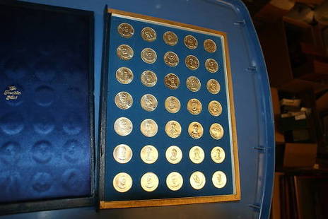 Franklin Mint Silver Presidential Commemorative Coin Medal Set Uncirculated: Franklin Mint Silver Presidential Commemorative Coin Medal Set Uncirculated This Franklin Mint Presidential Commemorative Coin Medal set features a stunning composition of silver, crafted with a proof