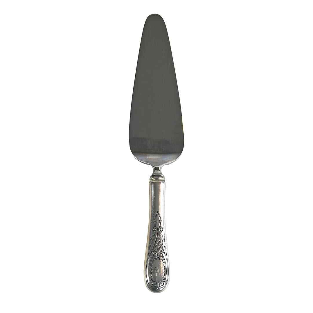 Tuttle Windsor Castle Sterling Silver Pie Cutter 10 inch with R Monogram: Tuttle Windsor Castle Sterling Silver Pie Cutter 10 inch with R Monogram Serve your favorite desserts with elegance using this Windsor Castle pie cutter by Tuttle. Crafted from high-quality sterling s