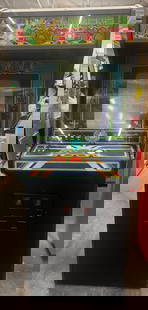 Rare Atari Centipede Arcade Machine 1980 All Original Excellent Condition: Rare Atari Centipede Arcade Machine 1980 All Original Excellent Condition The CENTIPEDE Arcade Machine by Atari, produced in 1980, is a classic arcade game in excellent condition. This well-maintained