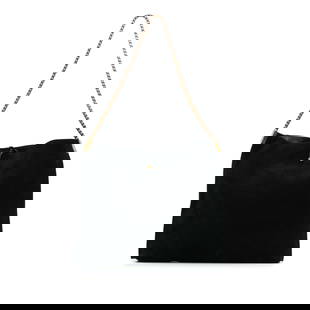 Saint Laurent Black Suede Suzanne Chain Shoulder Bag Italy: Saint Laurent Black Suede Suzanne Chain Shoulder Bag Italy This stylish Saint Laurent Suede Suzanne Chain Shoulder Bag is crafted from soft suede leather and features a chic chain link strap for