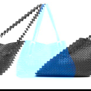Bottega Veneta Medium Nappa Intrecciato Cesta Tote Blue Leather Bag: Bottega Veneta Medium Nappa Intrecciato Cesta Tote Blue Leather Bag This Bottega Veneta Medium Nappa Intrecciato Cesta Tote is a sophisticated addition to any wardrobe. Crafted from woven nappa