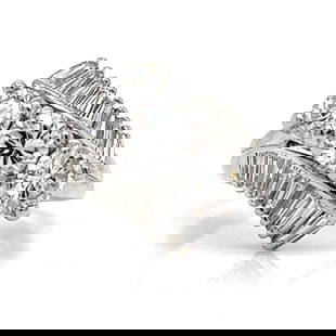 Vintage 1950s 14K White Gold Diamond Ring 3.70 Ct: Vintage 1950s 14K White Gold Diamond Ring 3.70 Ct This exquisite 1950s diamond ring features a stunning arrangement of gemstones set in 14K white gold. The centerpiece includes three European-cut diam