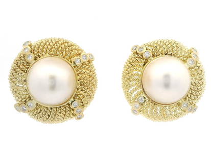 14K Gold Twisted Wire Mabe Pearl Diamond Button Earrings: 14K Gold Twisted Wire Mabe Pearl Diamond Button Earrings Elevate your elegance with these stunning 14k Gold Large Twisted Wire Button Earrings, featuring exquisite Mabe pearls and brilliant