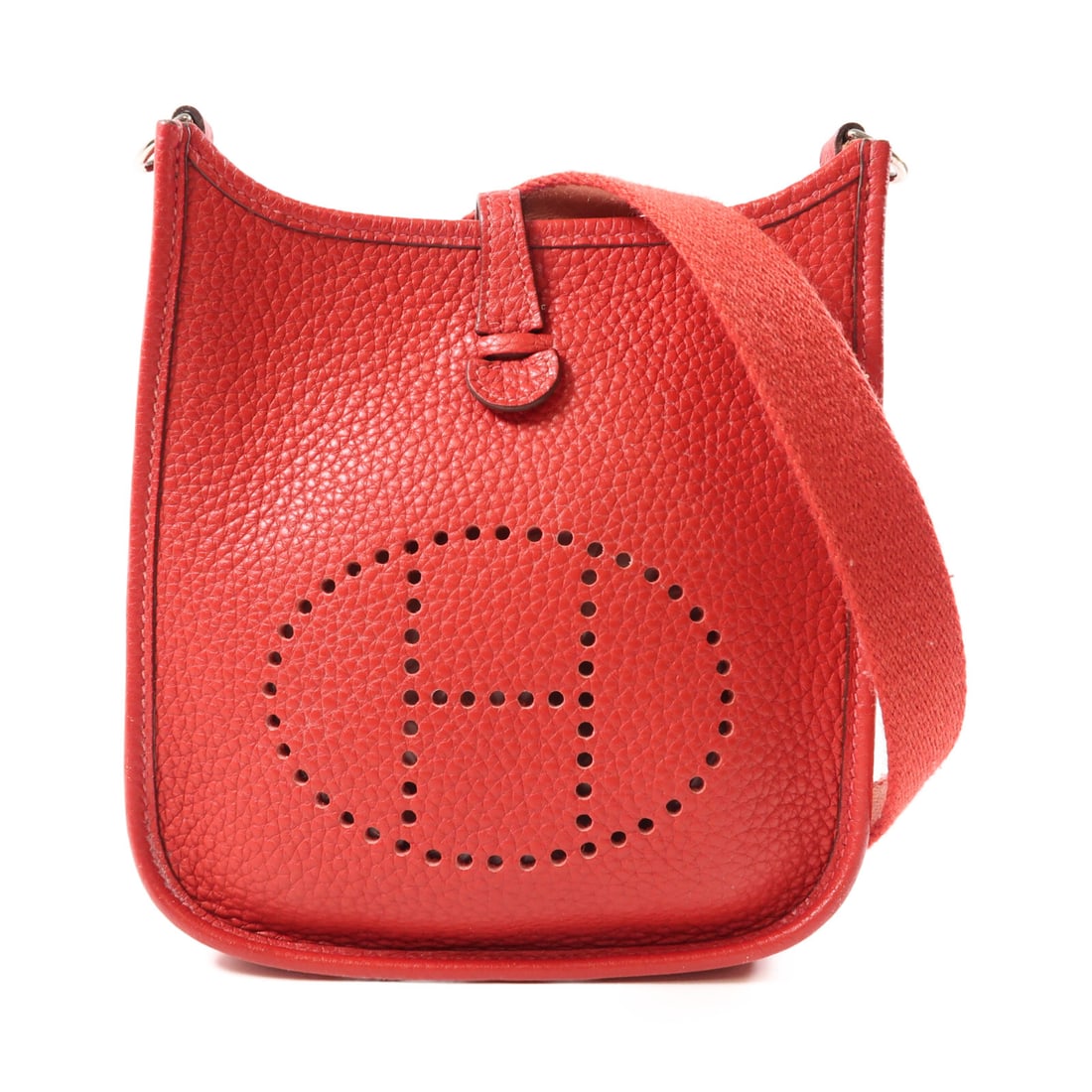 HERMES Evelyne TPM Shoulder Bag Red Calfskin Leather: HERMES Evelyne TPM Shoulder Bag Red Calfskin Leather This HERMES Evelyne TPM Shoulder Bag is crafted from high-quality calfskin leather in a striking Rose De Coeur (Red) color. Designed for versatilit