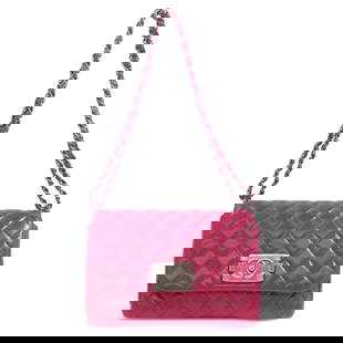 Chanel Boy Bag Red Calfskin Shoulder Bag 16cm x 22cm x 6cm: Chanel Boy Bag Red Calfskin Shoulder Bag 16cm x 22cm x 6cm The Chanel Chain Shoulder Boy Bag is a stylish accessory crafted from luxurious red calfskin leather. This elegant shoulder bag features a