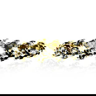 David Webb Vintage Lion Head Enamel Link Bracelet 18K Gold with Certificate: David Webb Vintage Lion Head Enamel Link Bracelet 18K Gold with Certificate This stunning vintage bracelet by David Webb features a striking design with black and white enamel tiger head motifs set in
