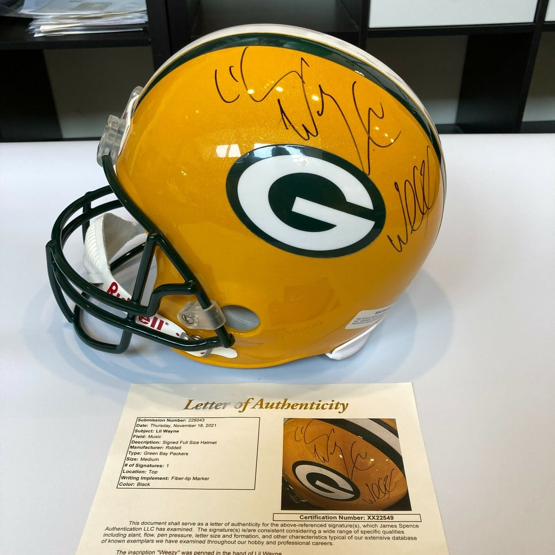 Lil Wayne Signed Green Bay Packers Helmet with JSA COA: Lil Wayne Signed Green Bay Packers Helmet with JSA COA Celebrate your love for football and hip-hop with this authentic Green Bay Packers full-size helmet, personally signed by rap legend Lil Wayne. T