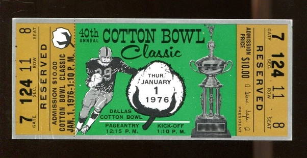 1976 Cotton Bowl Full Ticket Arkansas Razorbacks vs Georgia Bulldogs Original: 1976 Cotton Bowl Full Ticket Arkansas Razorbacks vs Georgia Bulldogs Original This is an original full ticket from the 1976 Cotton Bowl featuring the Arkansas Razorbacks versus the Georgia Bulldogs.