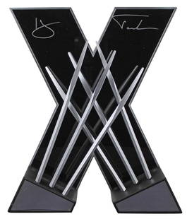 Hugh Jackman Signed X-Men Wolverine Replica Claws Display BAS COA: Hugh Jackman Signed X-Men Wolverine Replica Claws Display BAS COA This Autographed Prop Replica Claws Display has been Personally Signed by Hugh Jackman of X-Men Wolverine. Each autographed item is un