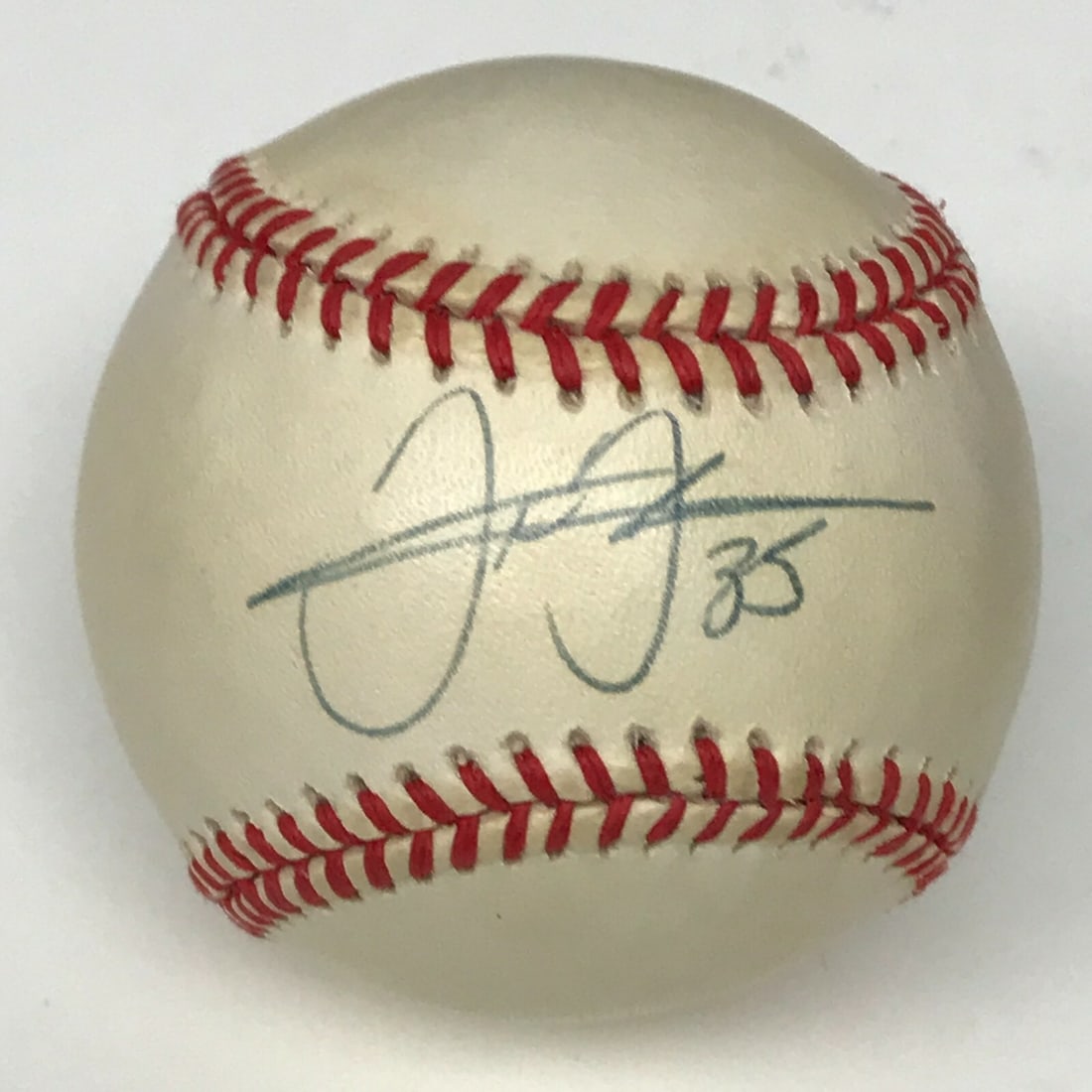 Frank Thomas Autographed American League Baseball Chicago White Sox: Frank Thomas Autographed American League Baseball Chicago White Sox This is an authentic Frank Thomas autographed baseball, a must-have for any baseball fan and collector. The ball features the signat