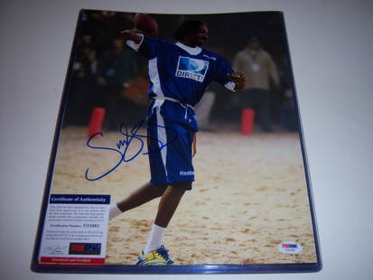 Snoop Dogg Signed 11x14 Photo PSA/DNA Certified Authentic: Snoop Dogg Signed 11x14 Photo PSA/DNA Certified Authentic This is an original 11x14 photograph signed by Snoop Dogg, the renowned musician, rapper, and actor. The photo comes with PSA/DNA certificatio
