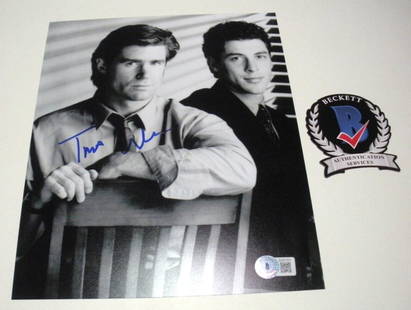 Treat Williams Signed 8x10 Star Wars Photo with Beckett COA: Treat Williams Signed 8x10 Star Wars Photo with Beckett COA This is an original 8x10 photograph signed by TREAT WILLIAMS, known for his role in the Star Wars film "Empire Strikes Back." It comes with