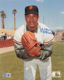 Juan Marichal Signed 8x10 Photo San Francisco Giants: Juan Marichal Signed 8x10 Photo San Francisco Giants This original 8x10 photograph features Juan Marichal, a legendary player from the San Francisco Giants, captured in his iconic uniform while holdin