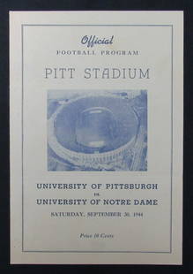 1944 Pittsburgh vs Notre Dame Authentic Football Program 4 Pages: 1944 Pittsburgh vs Notre Dame Authentic Football Program 4 Pages This is an original vintage program from the September 30, 1944 football game between Pittsburgh and Notre Dame held at Pitt Stadium. T