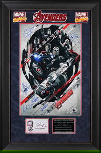 Avengers Age of Ultron Signed Framed Display with 7 Autographs BAS PSA: Avengers Age of Ultron Signed Framed Display with 7 Autographs BAS PSA This stunning autographed framed display features a photograph signed by seven stars from the Avengers Age of Ultron: Robert Down