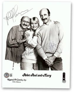 Peter Paul and Mary Autographed 8x10 Photo Beckett Authenticated: Peter Paul and Mary Autographed 8x10 Photo Beckett Authenticated This original 8x10 photograph features the iconic folk trio Peter, Paul and Mary, with all three members--Peter Yarrow, Paul Stookey, a