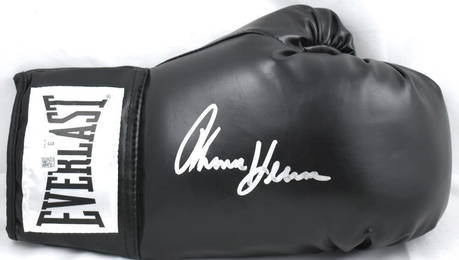 Tommy Hearns Autographed Right Everlast Boxing Glove Beckett Certified