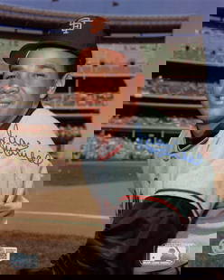 Juan Marichal Signed 8x10 Photo San Francisco Giants: Juan Marichal Signed 8x10 Photo San Francisco Giants Capture a piece of baseball history with this authentic signed 8x10 photo of Juan Marichal, the legendary pitcher for the San Francisco Giants. Thi