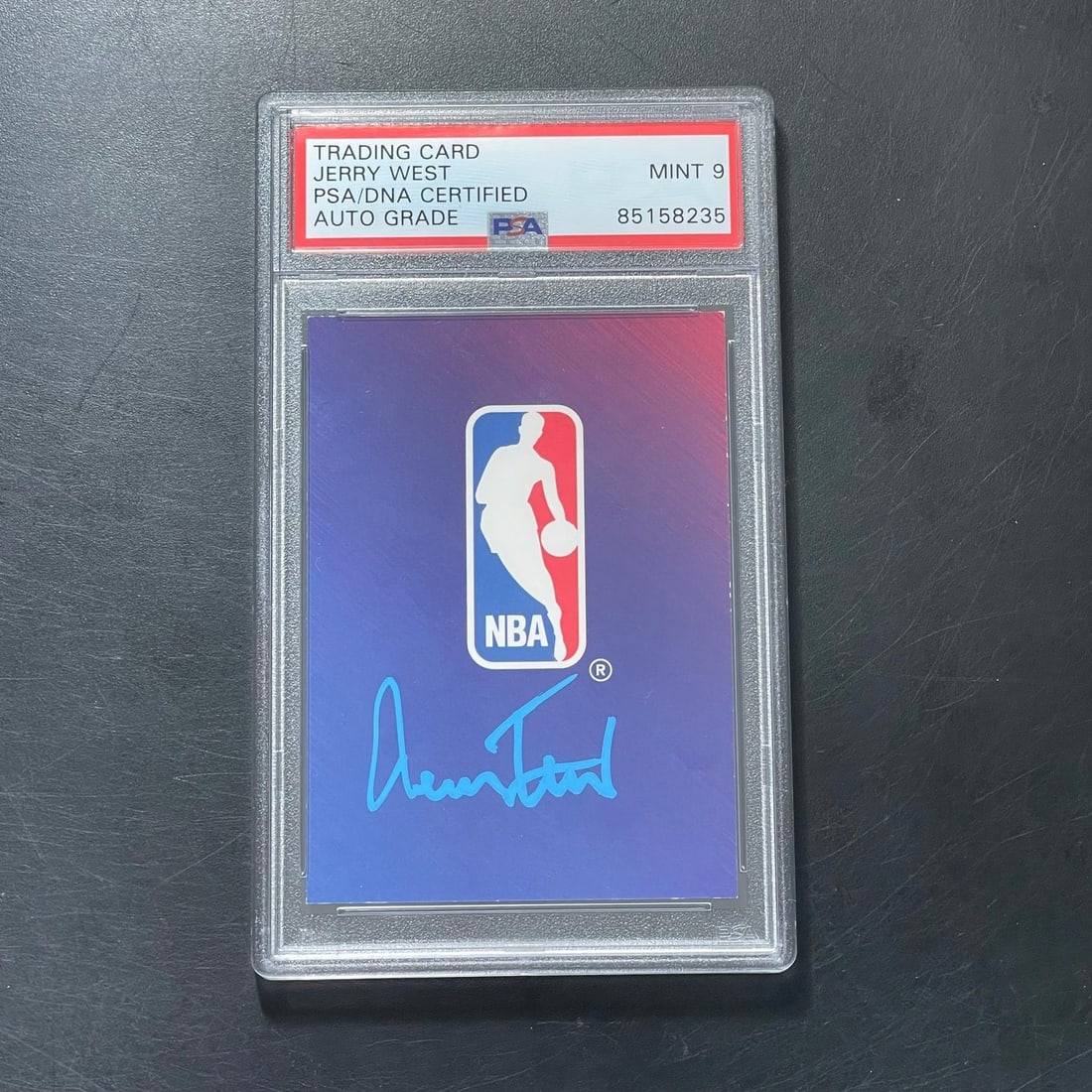 2008 Topps #180 Jerry West Signed Card AUTO 10 PSA/DNA Lakers: 2008 Topps #180 Jerry West Signed Card AUTO 10 PSA/DNA Lakers Up for auction is a 2008 Topps #180 Jerry West signed card, featuring the legendary Lakers player. The autograph of Jerry on this card was