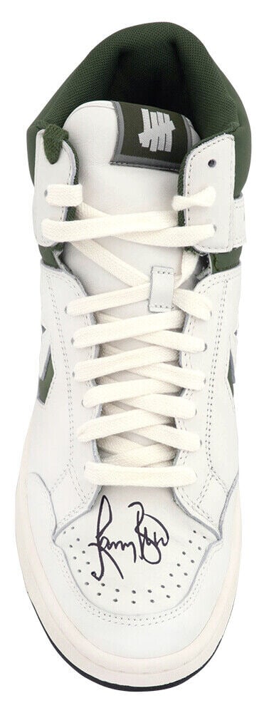Larry Bird Signed Converse Undefeated Weapons Men's 9.5 Basketball Shoe: Larry Bird Signed Converse Undefeated Weapons Men's 9.5 Basketball Shoe Larry Bird signed Converse X Undefeated Weapons white and green men's basketball right foot shoe. This is for only the signed ri