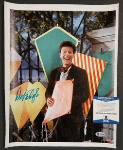 Dick Van Dyke Signed Mary Poppins 11x14 Canvas Photo BAS COA: Dick Van Dyke Signed Mary Poppins 11x14 Canvas Photo BAS COA This stunning 11x14 canvas photo features the iconic Dick Van Dyke, known for his memorable role in Mary Poppins. This original photograph