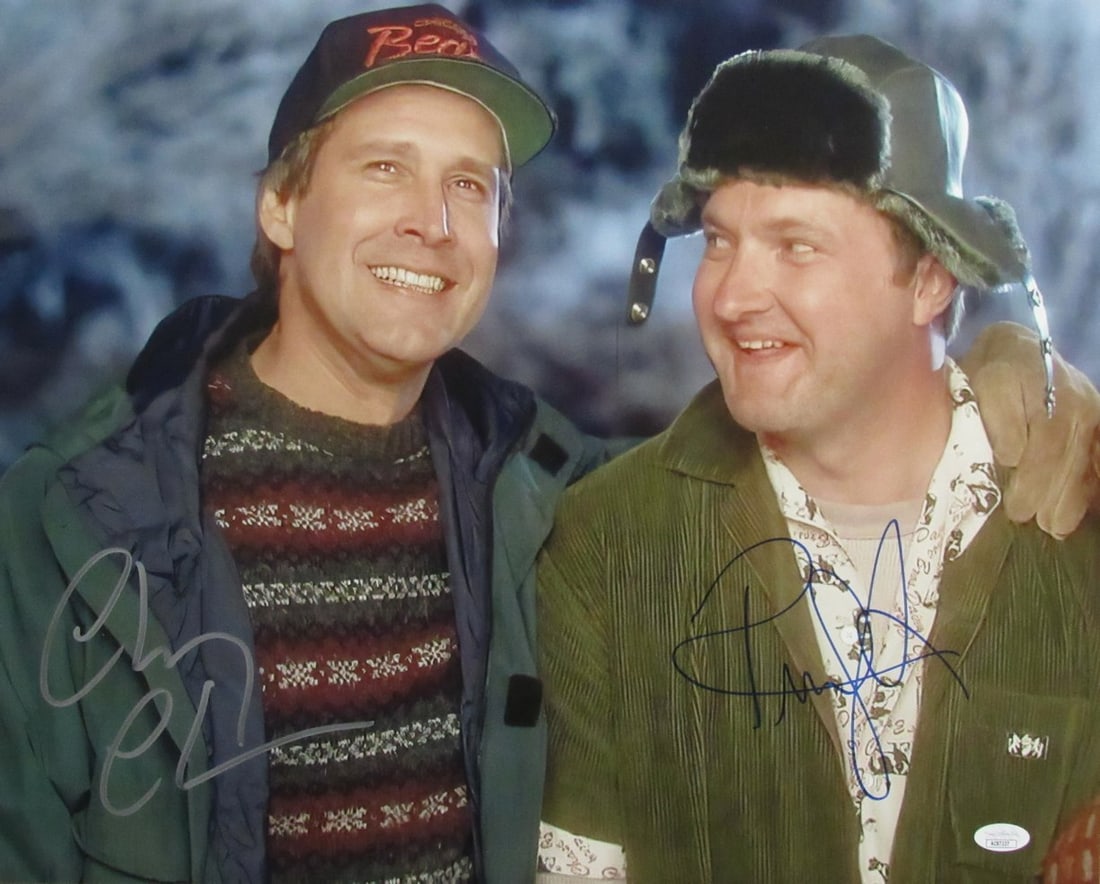 Chevy Chase Randy Quaid Dual-Signed 16x20 Photo Christmas Vacation JSA Authenticated: Chevy Chase Randy Quaid Dual-Signed 16x20 Photo Christmas Vacation JSA Authenticated Celebrate the holiday spirit with this stunning dual-autographed 16x20 photo from the classic film "Christmas Vacat