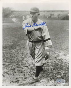 Joe Sewell Signed 8x10 Photo New York Yankees: Joe Sewell Signed 8x10 Photo New York Yankees This is an original 8x10 photo of Joe Sewell, a renowned player for the New York Yankees, featuring his blue autograph. The item is authenticated by Becke